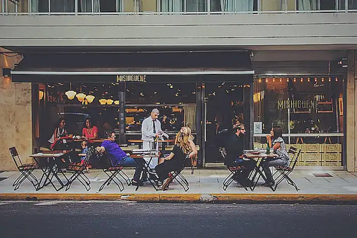 Derechos del cliente y obligaciones del restaurante