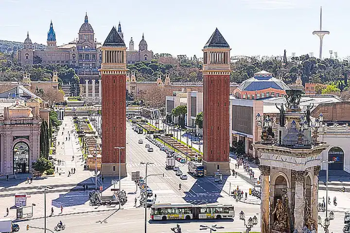 La Generalitat proyectará un nuevo edificio administrativo fuera de Barcelona