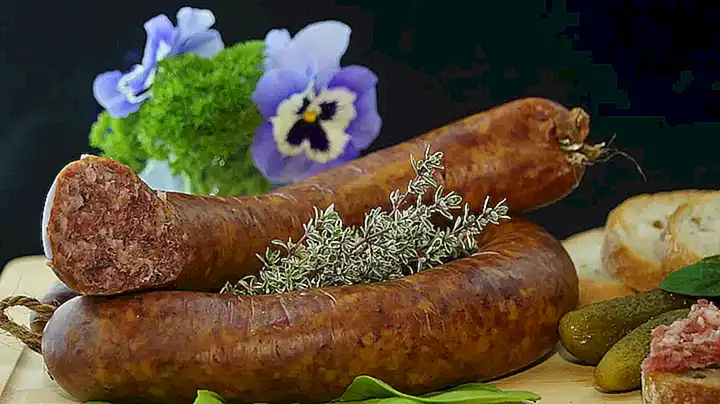 Precauciones al comer embutidos congelados